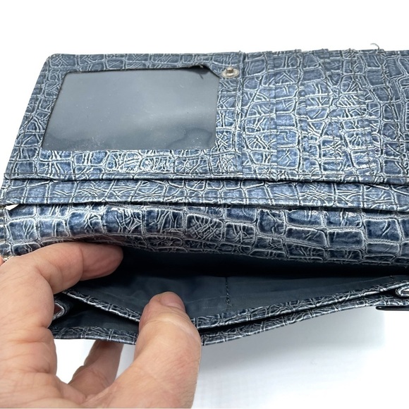 KENNETH COLE REACTION reptile look textured light blue wallet - Picture 12 of 16